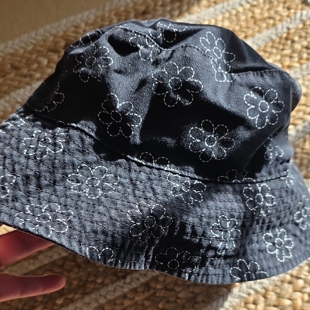 TARGET Black Floral Kids Bucket Hat